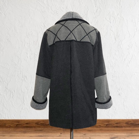 🖤HOST PICK🖤Vintage Double Breasted Wool Coat - Picture 3 of 16